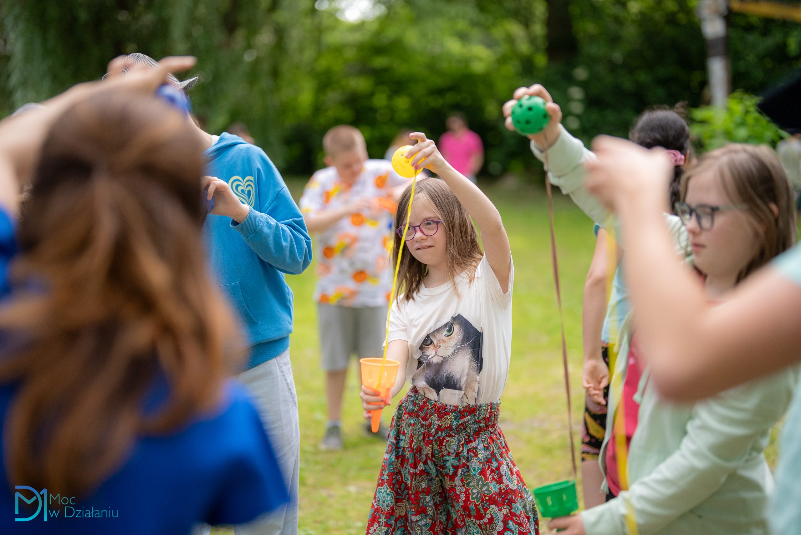 Joanna Stanowska podczas warsztatów z psychomotryki dla osób z niepełnosprawnością